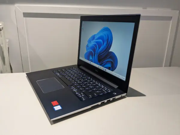 Dell Vostro 5471 - 14 inch | i5-8250U | 8GB RAM | 256GB SSD - 5