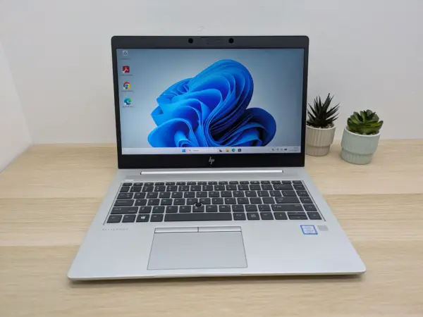 HP EliteBook 840 G5 - 14 inch Full HD IPS - Intel i5-8250U - 8GB/256GB NVMe - nieuwe accu - Windows 11 Pro