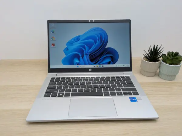 HP ProBook 430 G8 refurbished - foto 02